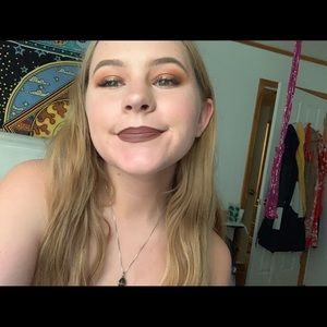 Meet your Posher, Brooke